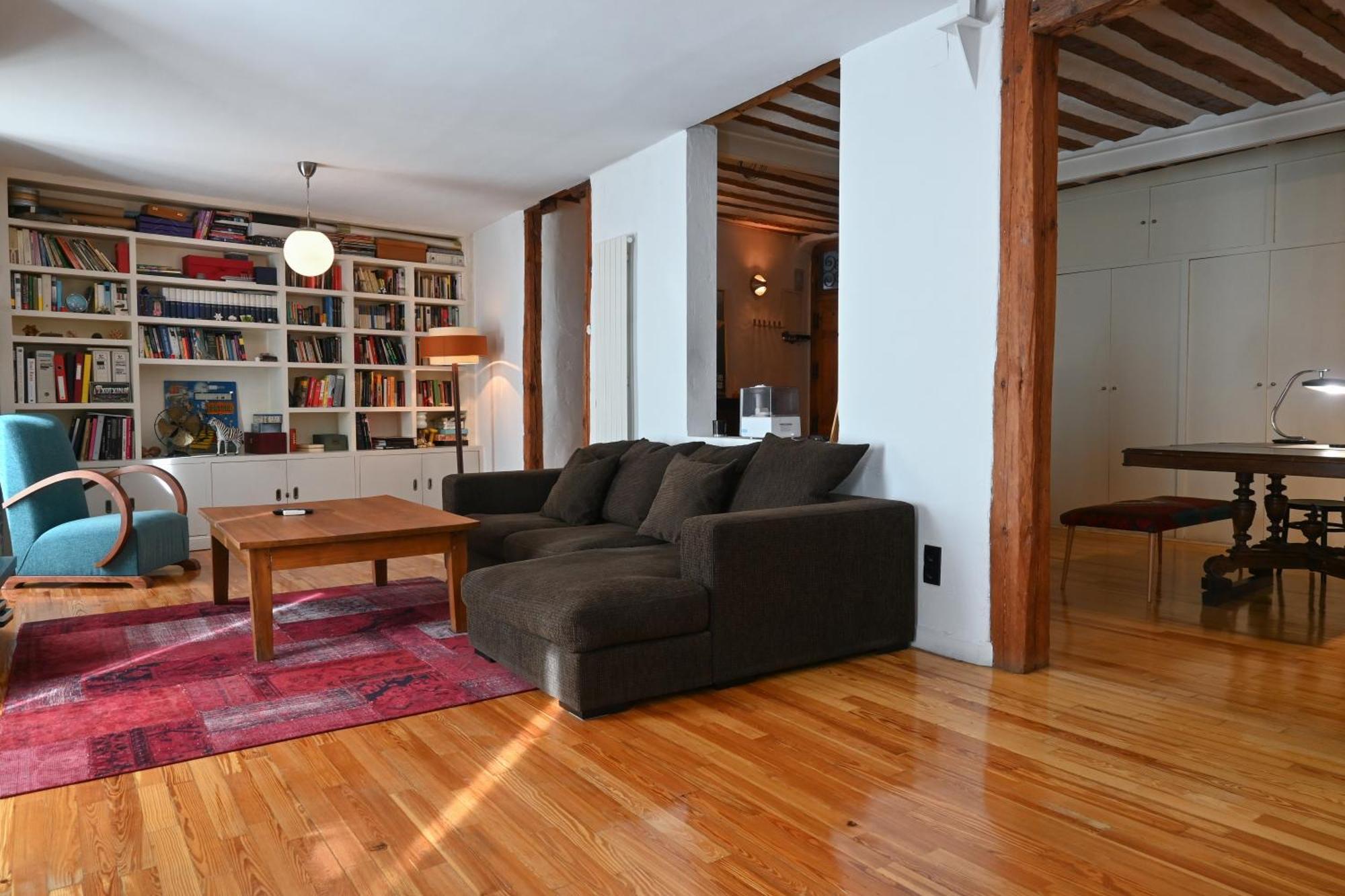 Appartamento For Magnifica Vivienda Temporal Con Balcones A Pocos Minutos Del Centro De Ama23